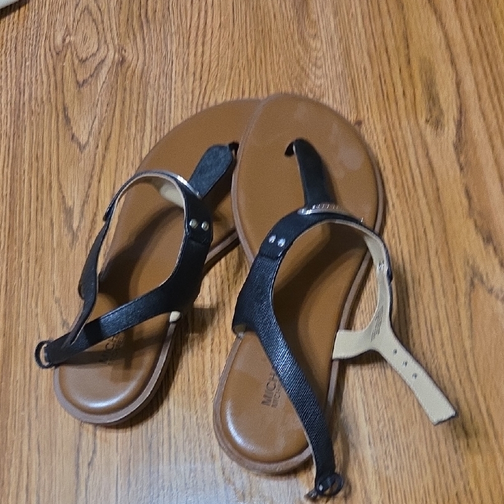 Sandles - Picture 7 of 7